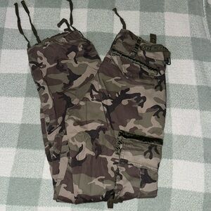 Abercrombie camo pants